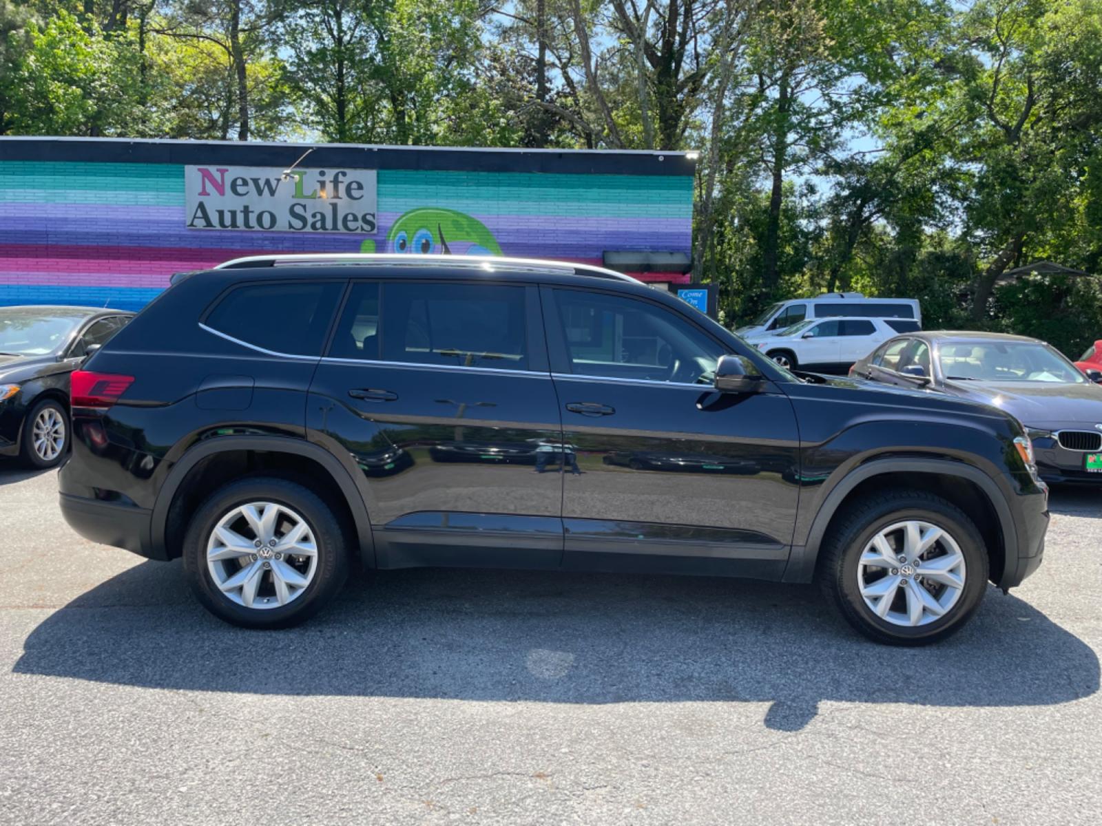2019 BLACK VOLKSWAGEN ATLAS V6 SE (1V2DR2CA0KC) with an 3.6L engine, Automatic transmission, located at 5103 Dorchester Rd., Charleston, SC, 29418-5607, (843) 767-1122, 36.245171, -115.228050 - Local Trade-in with Leather, Third Row, Backup Camera, AUX/Bluetooth/USB, Dual Climate Control, Power Everything (windows, locks, seats, mirrors), Heated Seats, Rear In-door Sunshades, Push Button Start, Keyless Entry, Alloy Wheels. 121k miles Located at New Life Auto Sales! 2023 WINNER for Post & - Photo #7